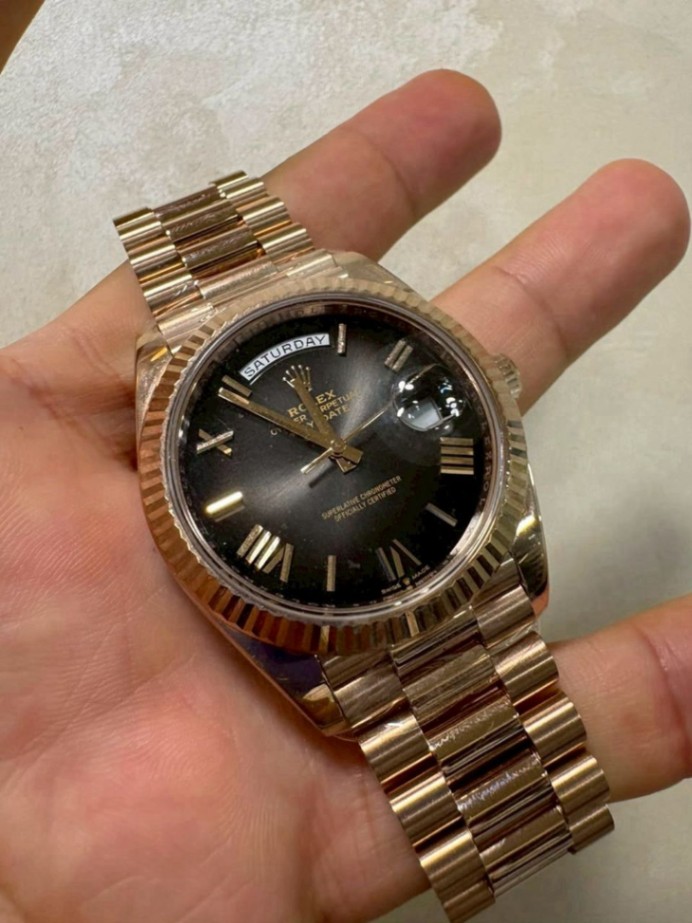 Rolex Day-Date 228235
