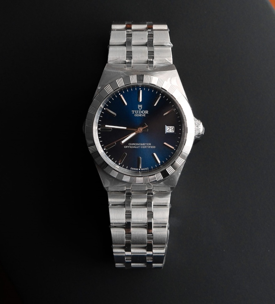 Tudor New Royal 2836C1A0 Blue Dial Stainless steel 2026 thumbnail 1