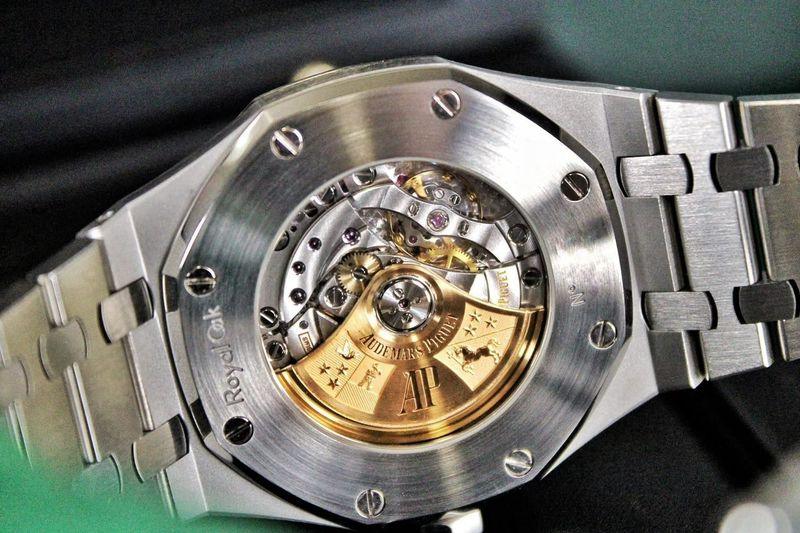Audemars Piguet Royal Oak 15400ST thumbnail 3