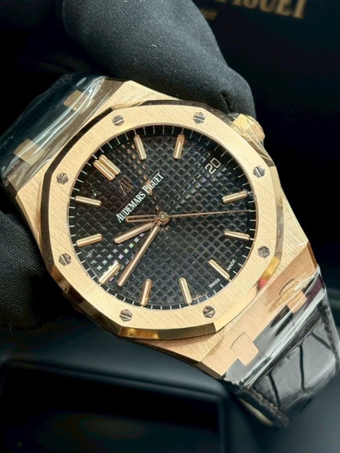 AUDEMARS PIGUET Royal Oak 15500OR Black Dial 41mm - Image 3