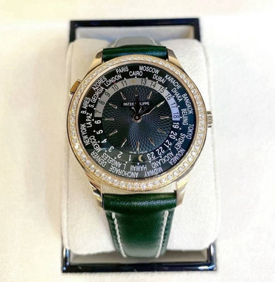 Patek Philippe World Time 7130R-014 Green