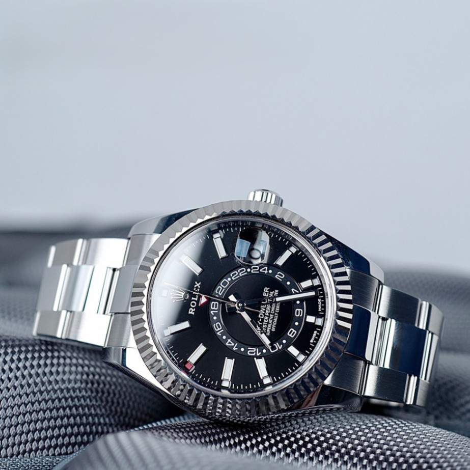 ROLEX Sky-Dweller 326934 Black Dial 42mm