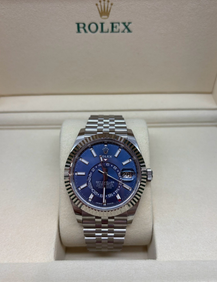 Sky Dweller Blue Dial Jubilee 42mm - Image 1
