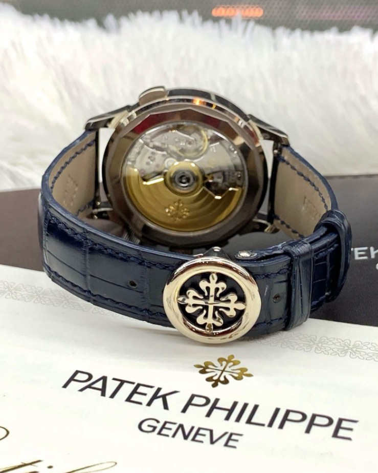 Patek Philippe Collection World Time Chronograph 5930G-001  thumbnail 6