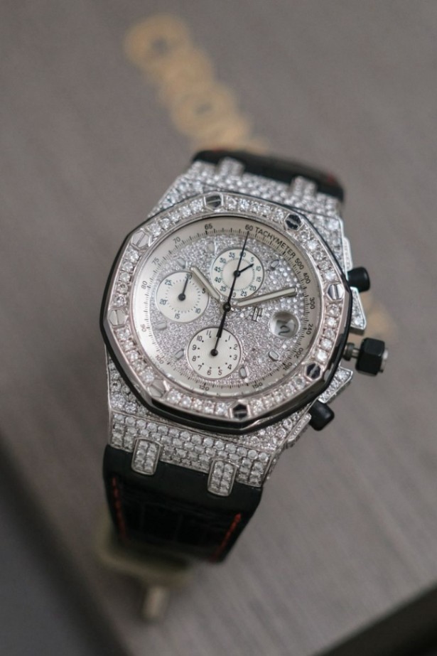 Audemars Piguet Royal Oak Offshore Diamond Pave (After Setting) thumbnail 2