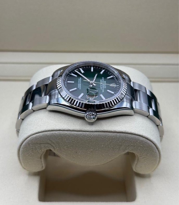 Datejust Green Ombre Dial Oyster 36mm - Image 2