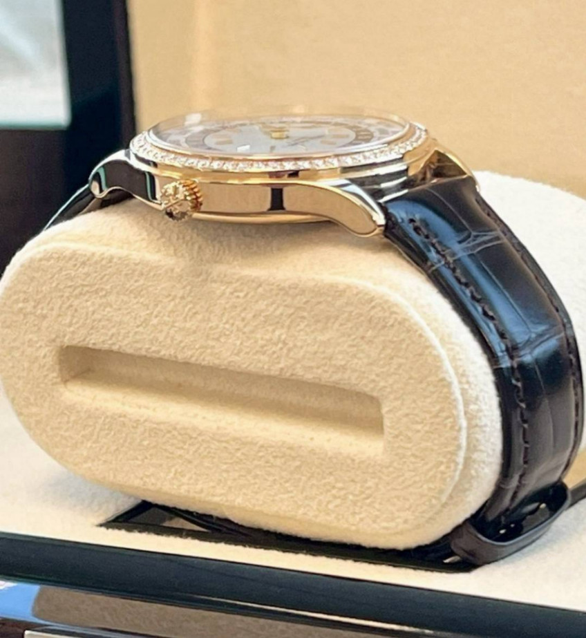 Patek Philippe World Time 7130R-013 - Image 2