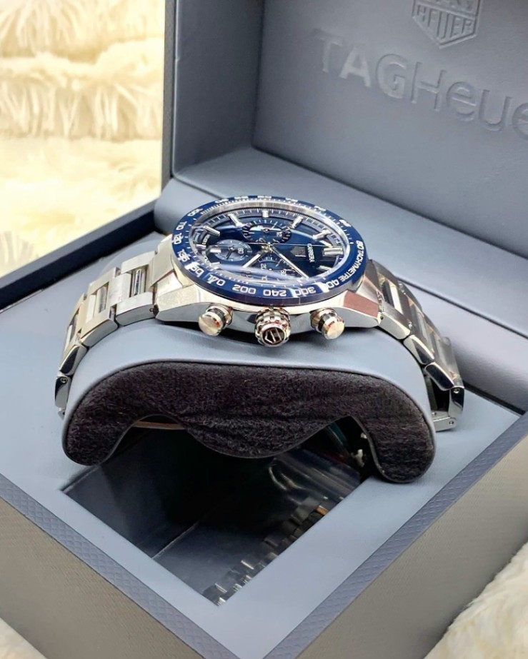 TAG Heuer CARRERA CHRONOGRAPH thumbnail 3