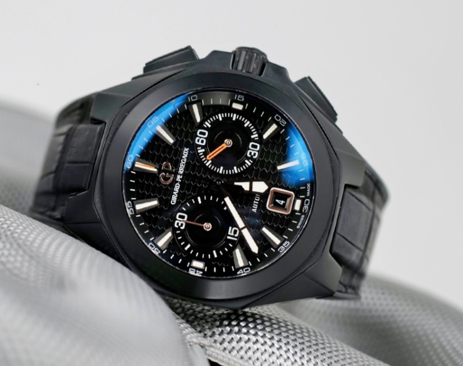Girard-Perregaux Chrono Hawk Black Ceramic