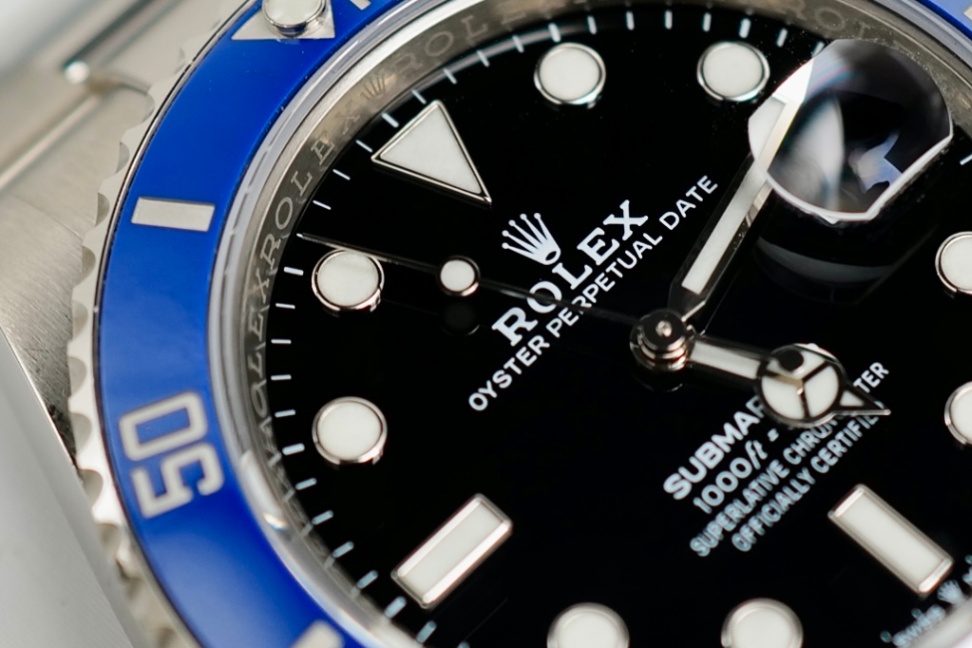 Rolex Submariner White Gold 126619LB Cookie Monster - Image 7