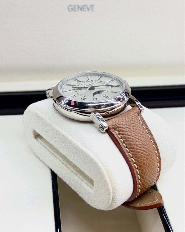 PATEK PHILIPPE Perpetual Calendar 5159G-001 38mm thumbnail 4