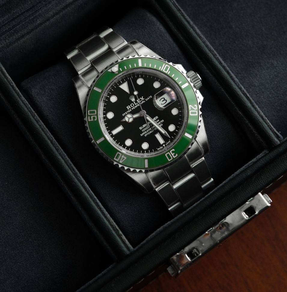 Rolex Submariner 126610LV Starbucks Black Dial Oyster Steel 2025 - Image 6