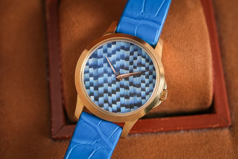 CORUM Artisans Feather 18K Gold - Image 2