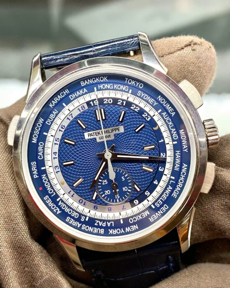 Patek Philippe Collection World Time Chronograph 5930G-001  thumbnail 2