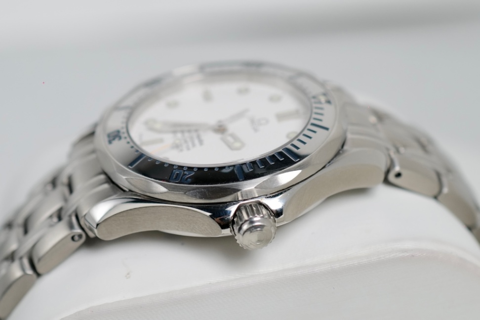 Omega Seamaster Pro 300m 37mm Automatic Midsize thumbnail 4