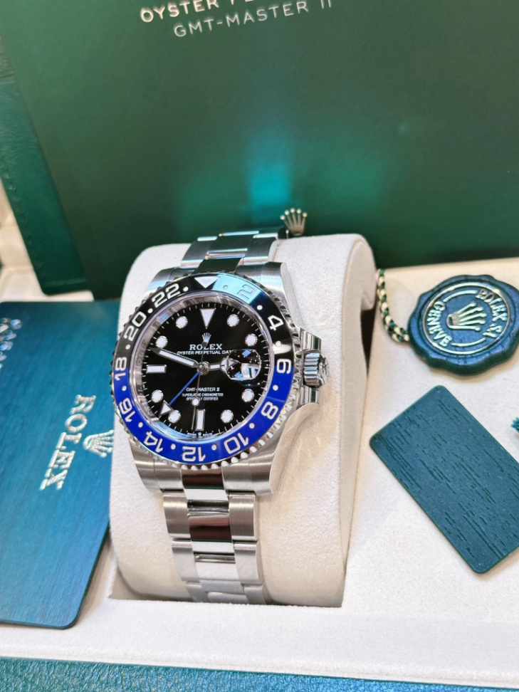 GMT Master || Batman Oyster 40mm - Image 2