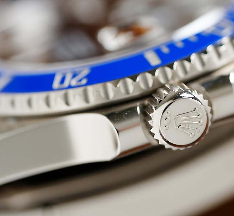 Rolex Submariner White Gold 126619LB - Image 5