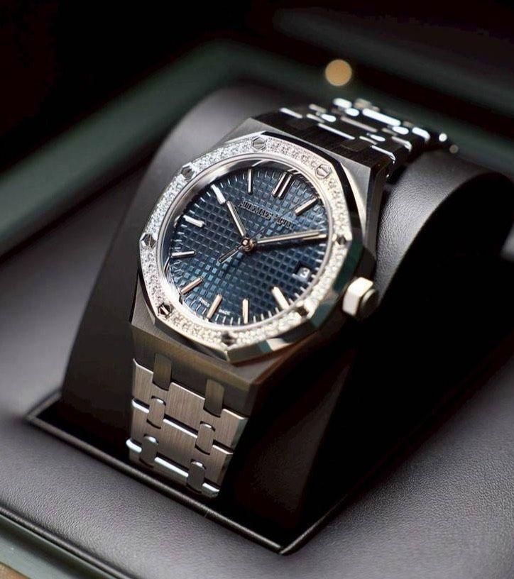 AUDEMARS PIGUET Royal Oak Blue Dial 15551ST thumbnail 3