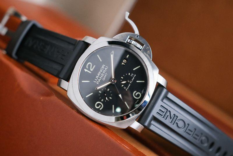 Panerai Luminor GMT PAM321 thumbnail 3