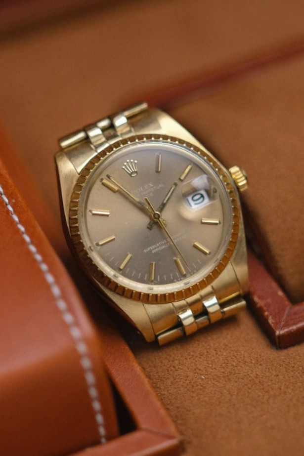 Rolex Oyster Perpetual Date Ref 15037 Yellow Gold thumbnail 4