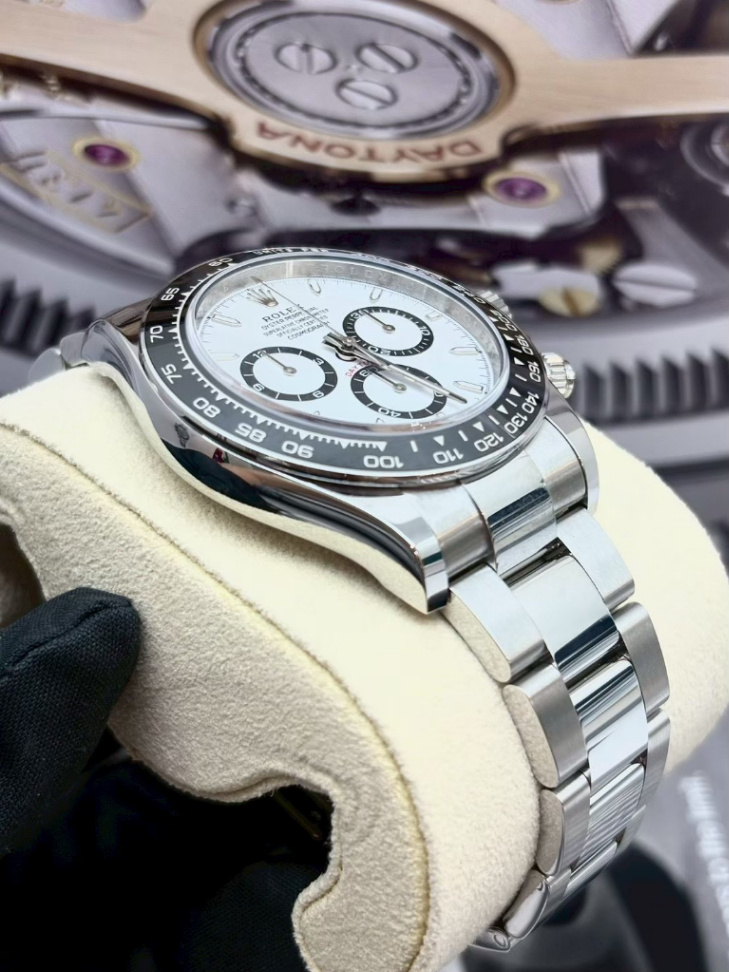 Daytona White Dial Ceramic 40mm - Image 3