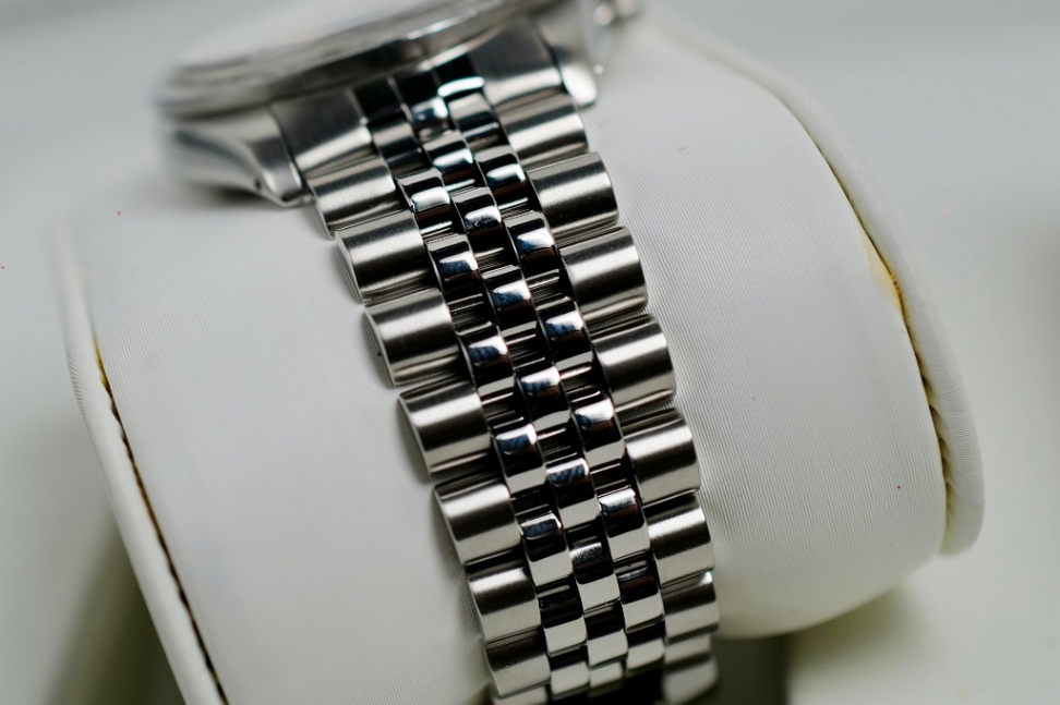 ROLEX Oyster Perpetual Date 1501 Black Dial 34mm thumbnail 5