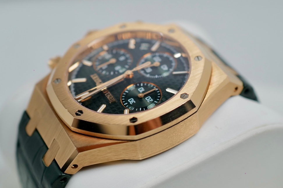AUDEMARS PIGUET Royal Oak Chronograph 26240OR Khaki Green Dial 41mm thumbnail 5