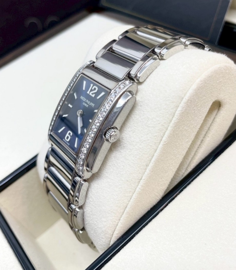 Patek Philippe Twenty Four 4910/1200A Blue Dial thumbnail 3