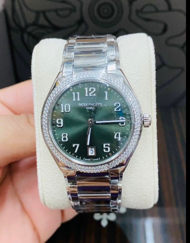 PATEK PHILIPPE TWENTY-4 7300/1200A-011
