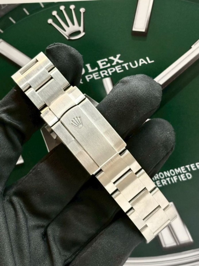 ROLEX Oyster Perpetual 41 Green Dial 134300 - Image 5