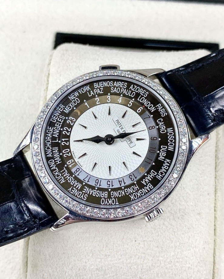 Patek Philippe Complications World Time 7130G-013 thumbnail 2