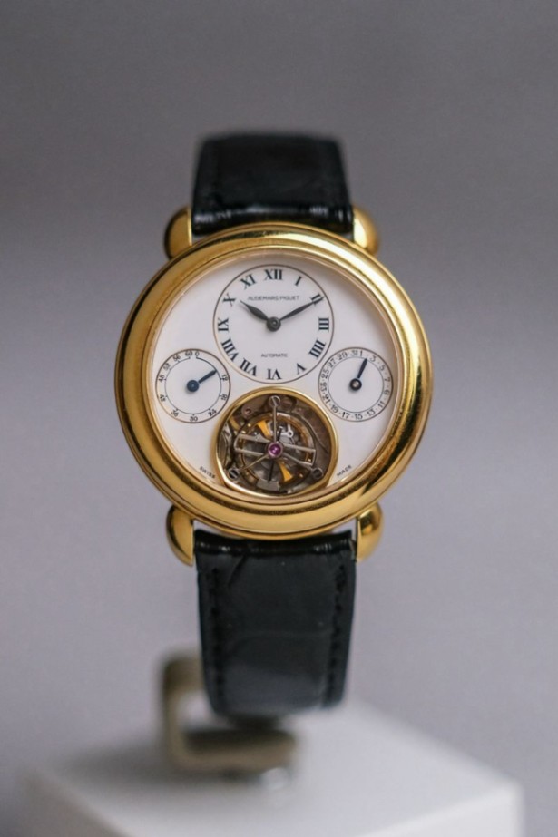 Audemars Piguet Jules Audemars Tourbillon Date Power Reserve Ref. 25718BA thumbnail 1
