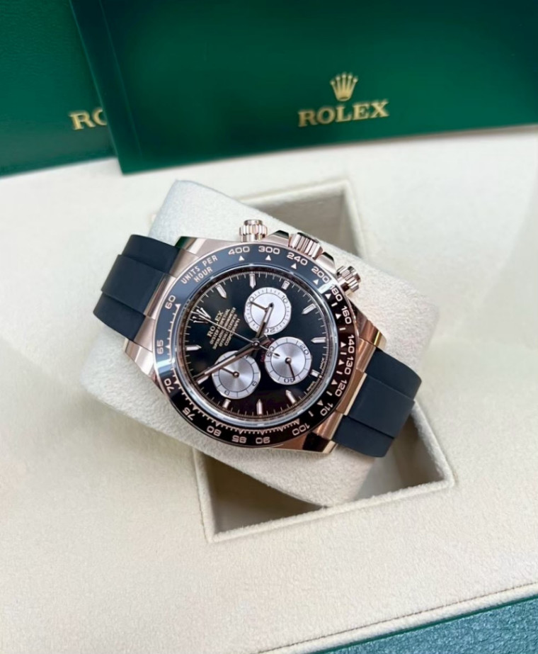Daytona Black Dial Rose Gold Oysterflex 40mm thumbnail 2