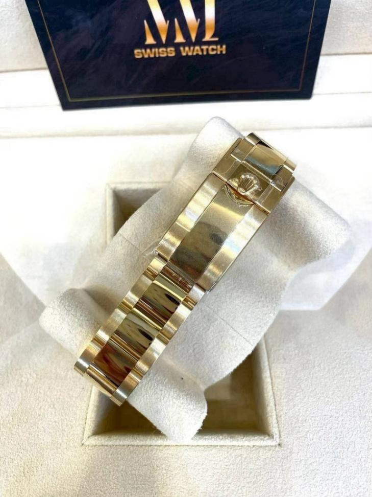 Daytona Champagne Dial Full Yellow Gold 40mm - Image 5