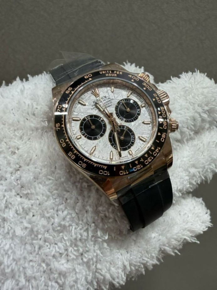 Rolex Cosmograph Daytona 126515LN thumbnail 1