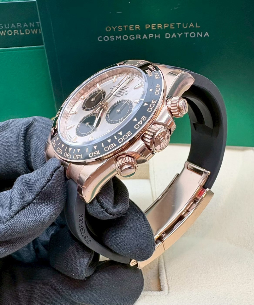 Daytona Sundust Dial Rose Gold Oysterflex 40mm thumbnail 2