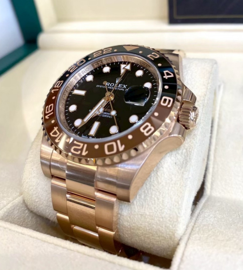 GMT Master || Rootbeer Full Rose Gold 40mm thumbnail 3