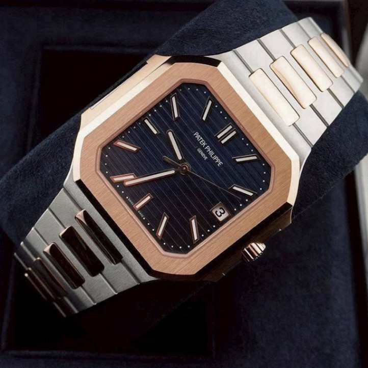 Patek Philippe Cubitus 5821/1AR Blue Dial - Image 2