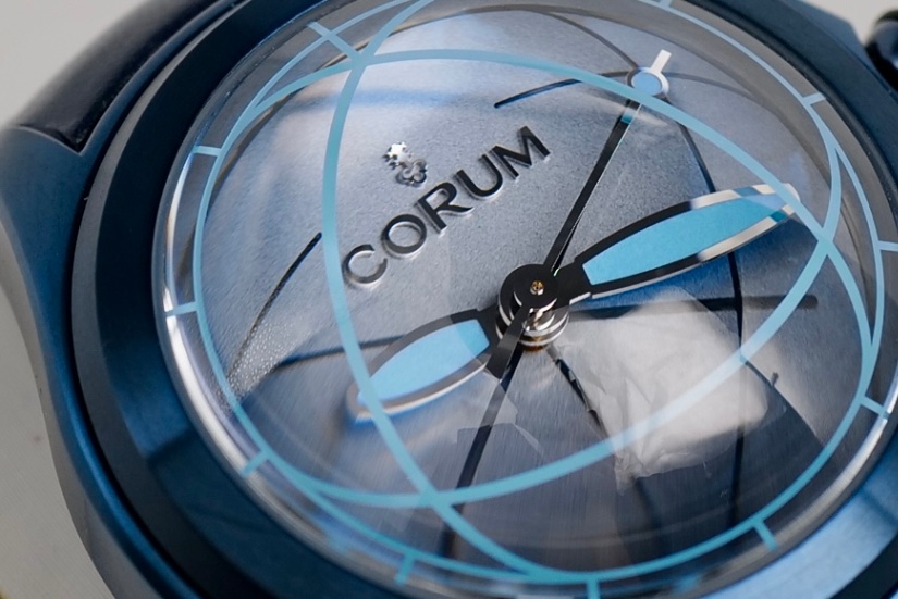 CORUM Heritage Bubble Sphere² Art Blue 47mm - Image 2