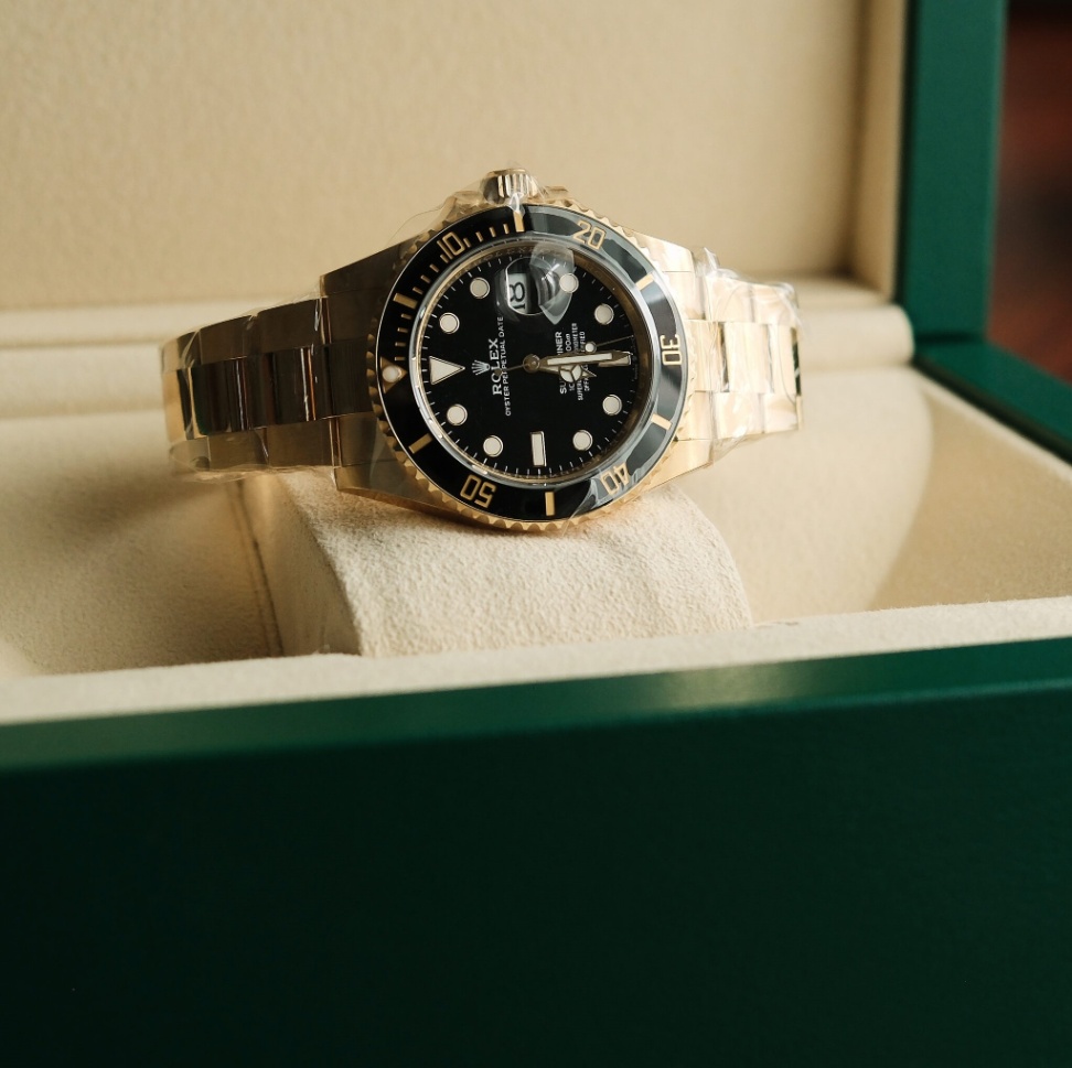 Rolex New Submariner 126618LN Black Dial Yellow Gold Oyster Steel 2026 41mm. - Image 9