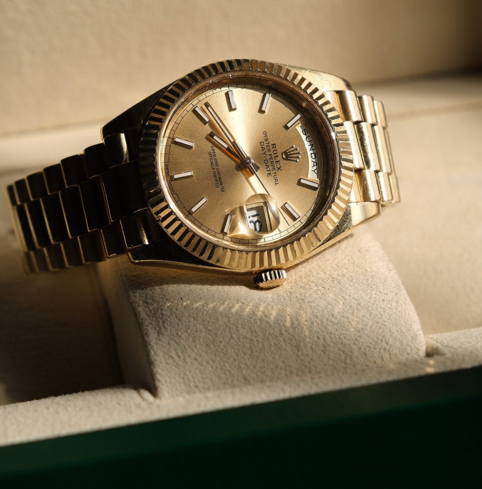 Rolex Day-Date 228238 Champagne Dial Yellow Gold President 2018 thumbnail 4