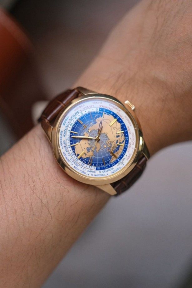 Jaeger LeCoultre Geophysic Universal Time 18K Rose Gold thumbnail 2