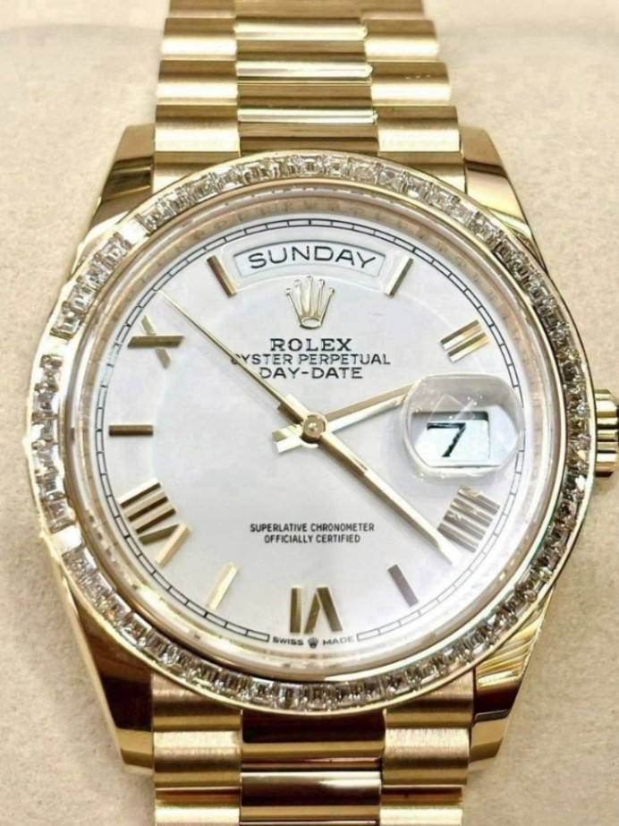 New Day-Date White Roman Full Yellow Gold 36mm - Image 2