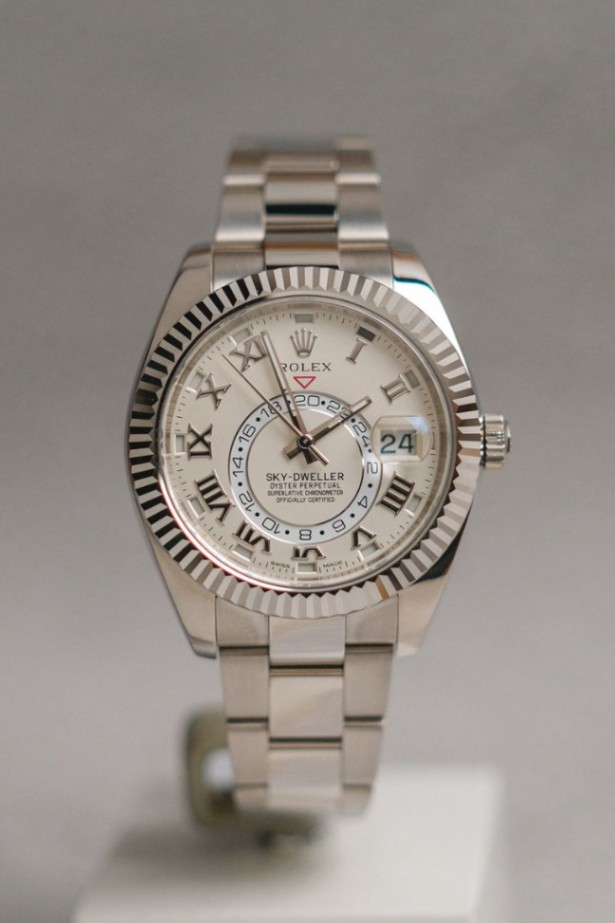 Rolex Sky-Dweller Full 18K White Gold 326939