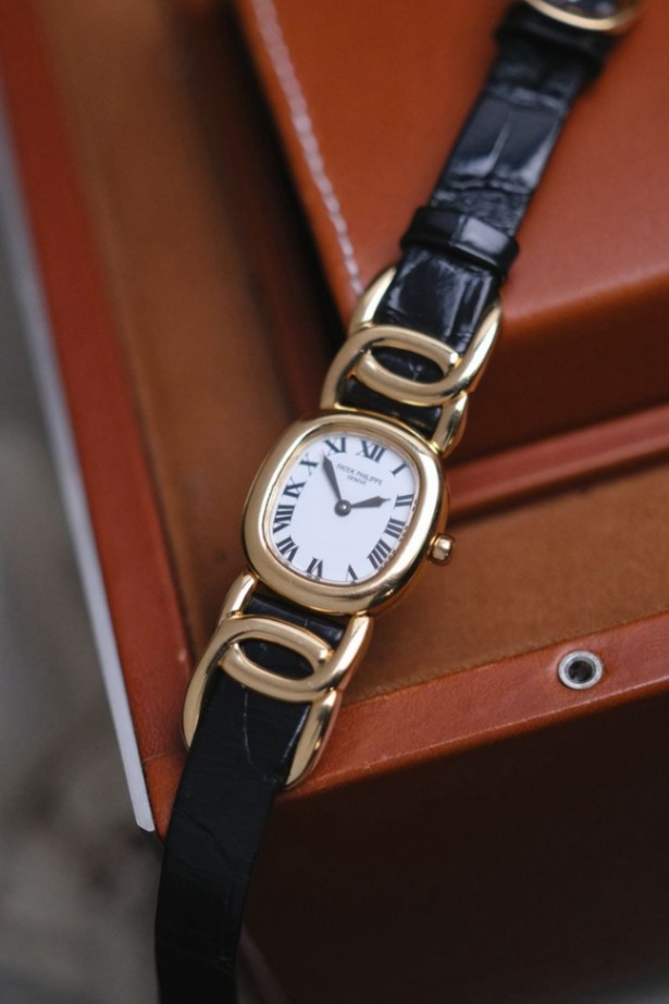 Patek Philippe Golden Ellipse Lady Ref 4830 - Image 5