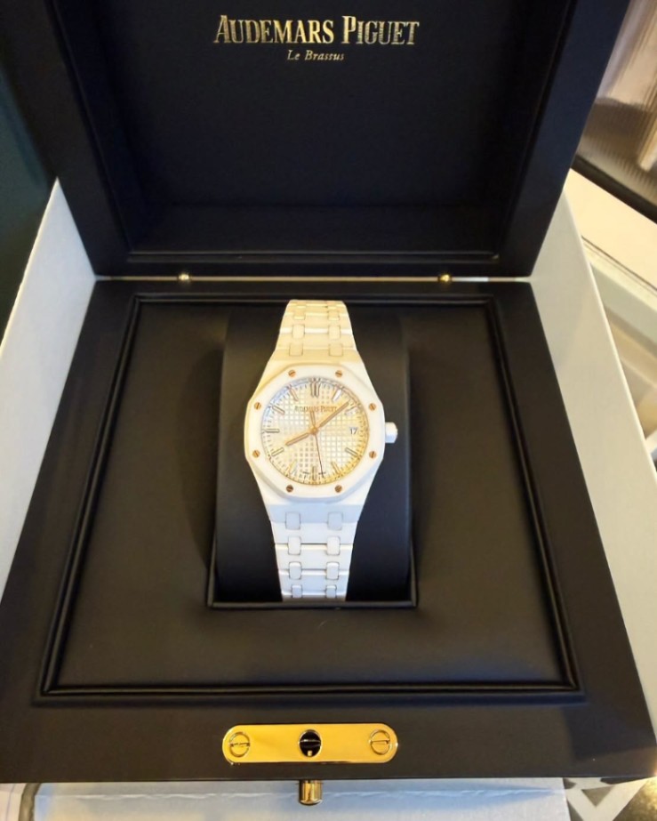 Audemars Piguet Royal Oak Selfwinding 77350CB.OO.1266CB.01 thumbnail 1