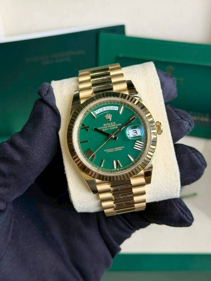 Day-Date Green Roman Dial Full Yellow Gold 40mm