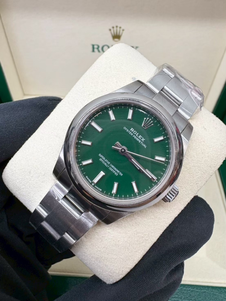 Oyster Perpetual Green Dial 31mm