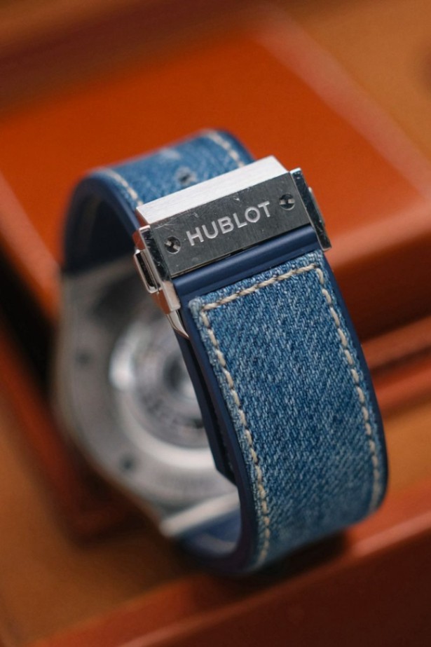 Hublot Classic Fusion Chronograph Blue Denim Dial thumbnail 5