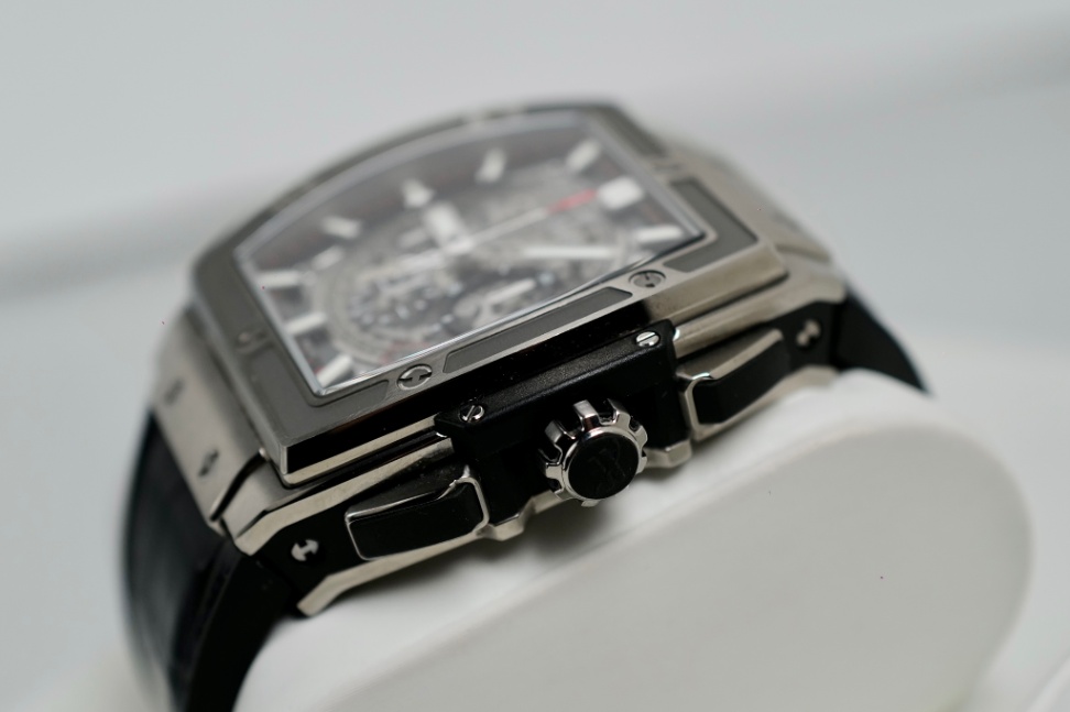 HUBLOT Spirit of Big Bang Chronograph 601.NX.0173.LR Titanium 45mm - Image 4